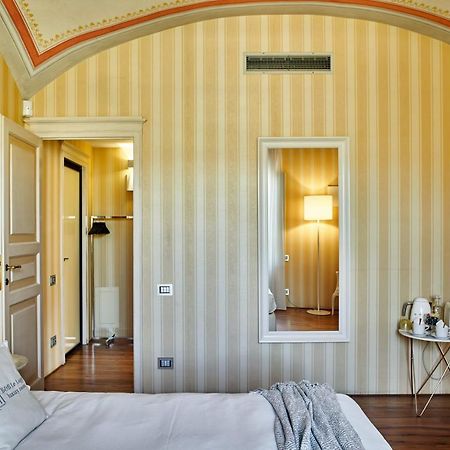 B&B Le Logge Luxury Rooms Siena Buitenkant foto